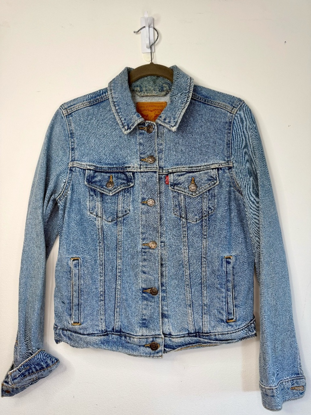 Levi’s Original Trucker Jacket Denim Vintage Wash Women’s M